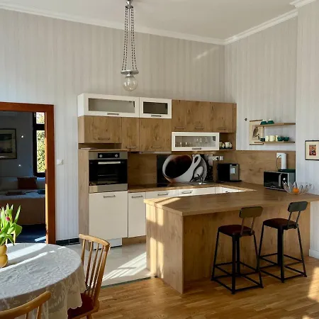 Appartement Elegant In The Center Of